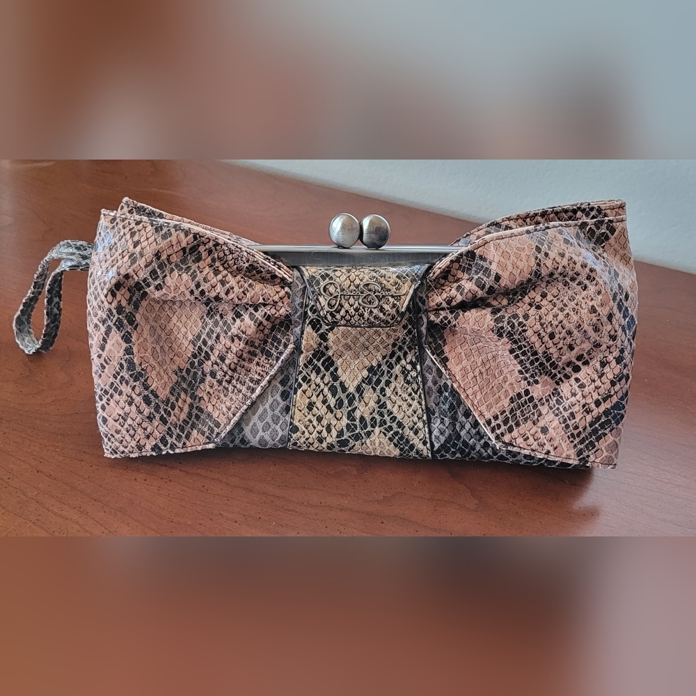 Jessica Simpson clutch purse